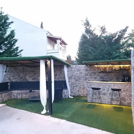 Luxvilla Agioi Deka  エクステリア 写真